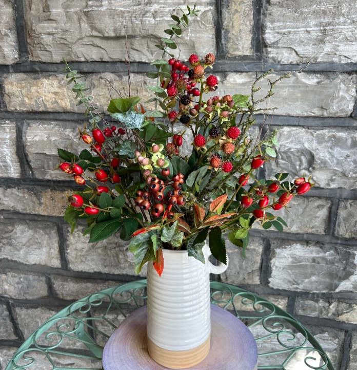 Forever Flowers Hedgerow Berries