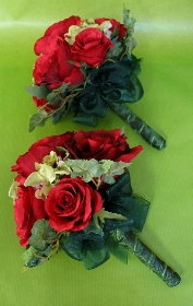 Bride & Bridesmaids Hand Held Posies with Buttonholes