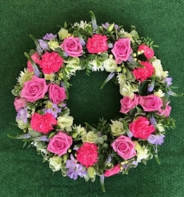 Open Wreath in Pink, Cream & White