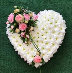 Heart Massed White with Pink & White Arrangement