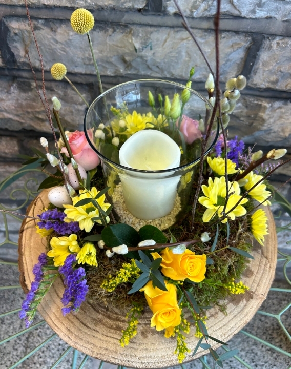 Easter Table Arrangement