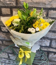 Florist Choice Bouquet Yellow & White