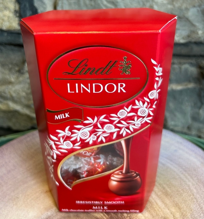 Lindt Milk Chocolates Small